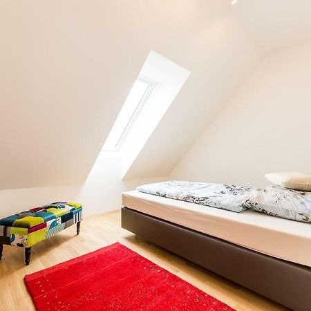 Grosse Dachgeschosswohnung Im Herzen Von Graz Esterno foto