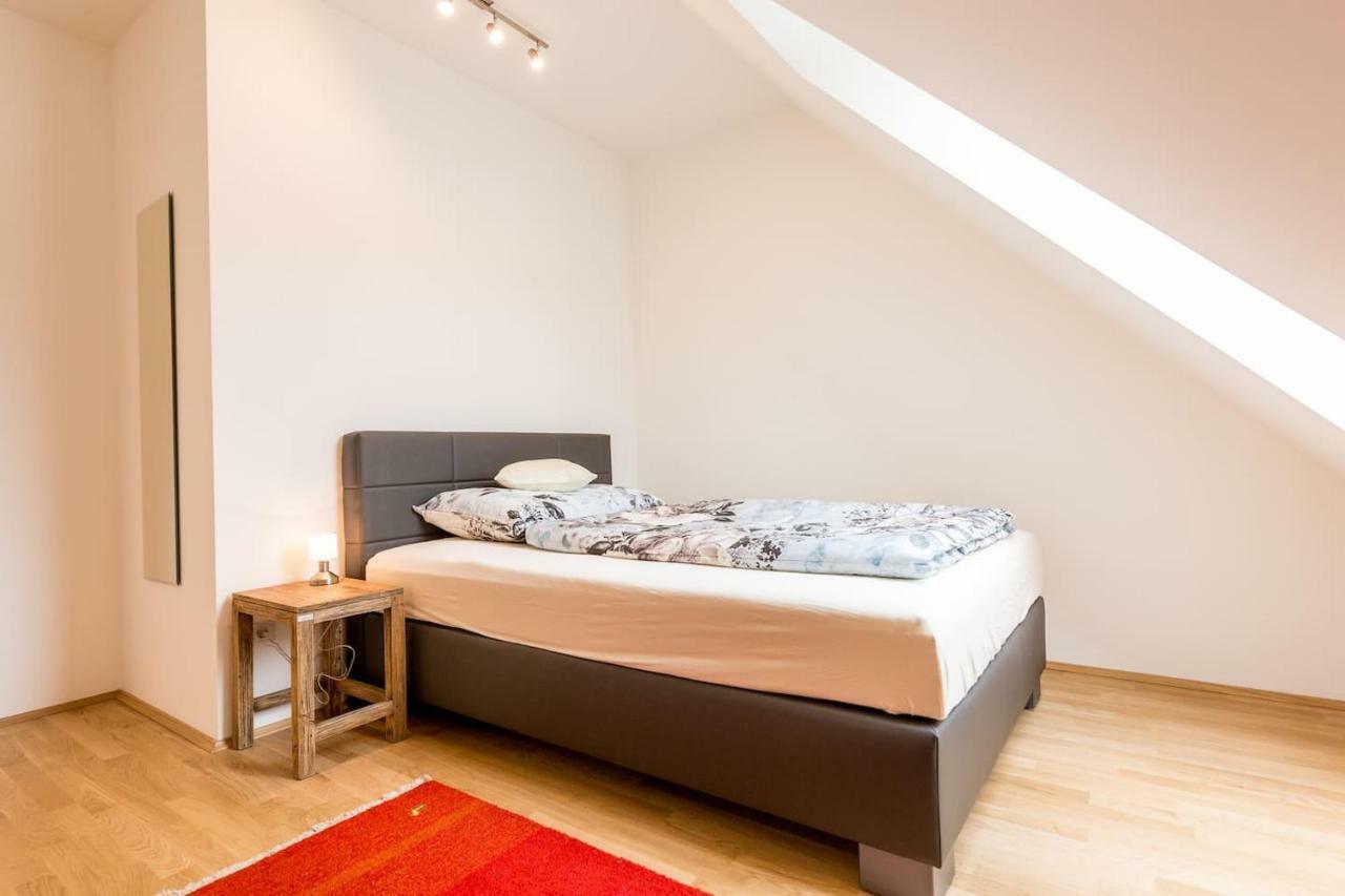 Grosse Dachgeschosswohnung Im Herzen Von Graz Esterno foto