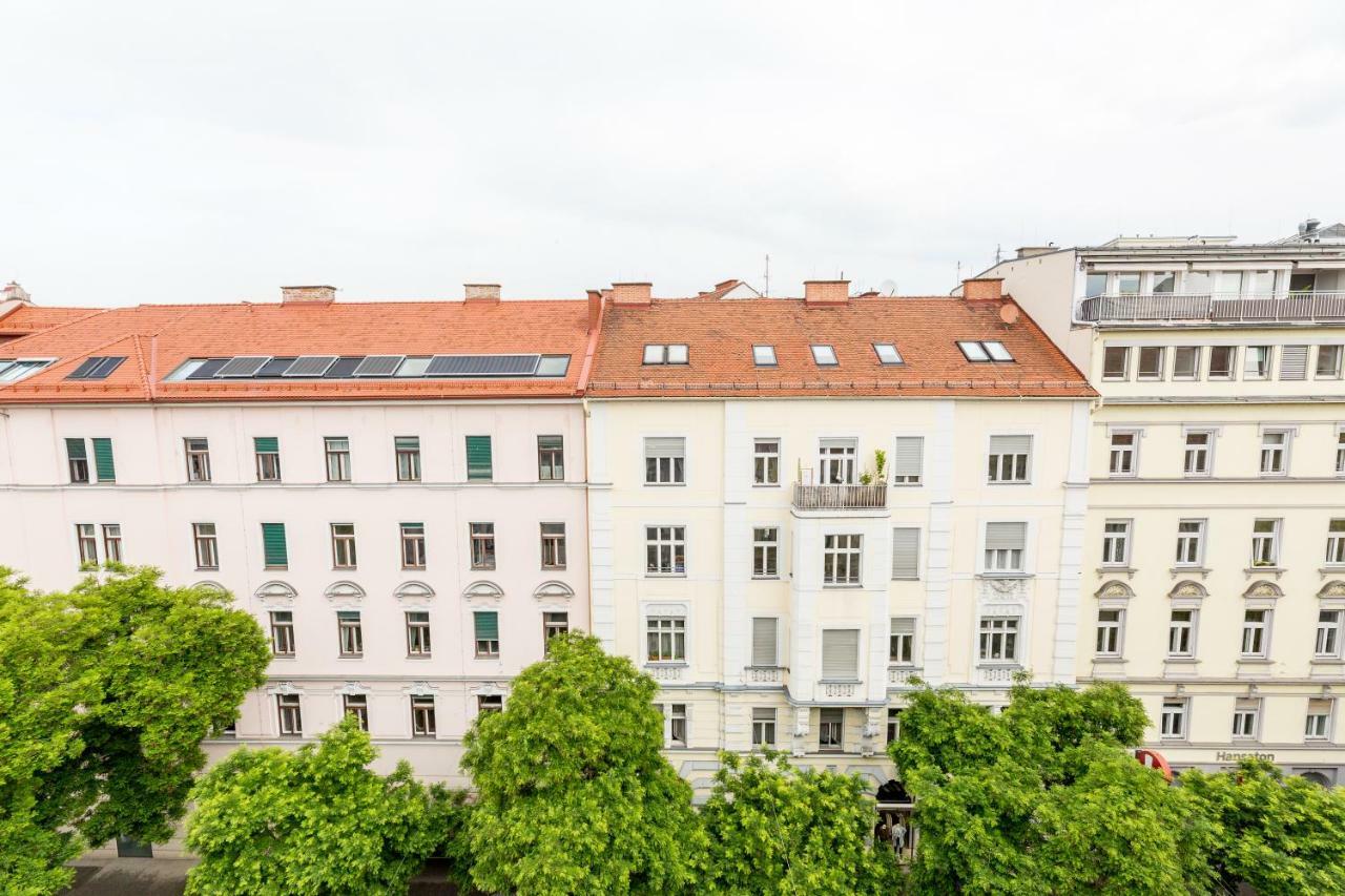 Grosse Dachgeschosswohnung Im Herzen Von Graz Esterno foto